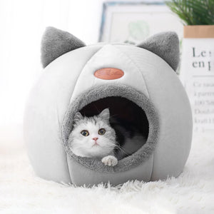 SnuggleNest™ Winter Cave Bed for Cats & Small Dogs - FurVenity