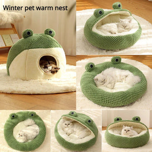 Froggo Cuddle Cave™ Plush Pet Bed - FurVenity