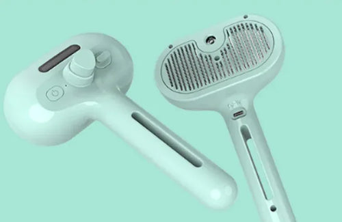 Easy-Clean Grooming Comb in use on pet fur