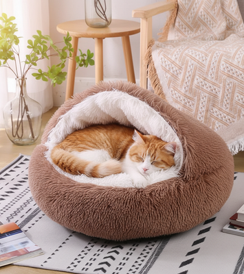 🐾 Semi-Closed Pet Bed – Cozy Year-Round Comfort
